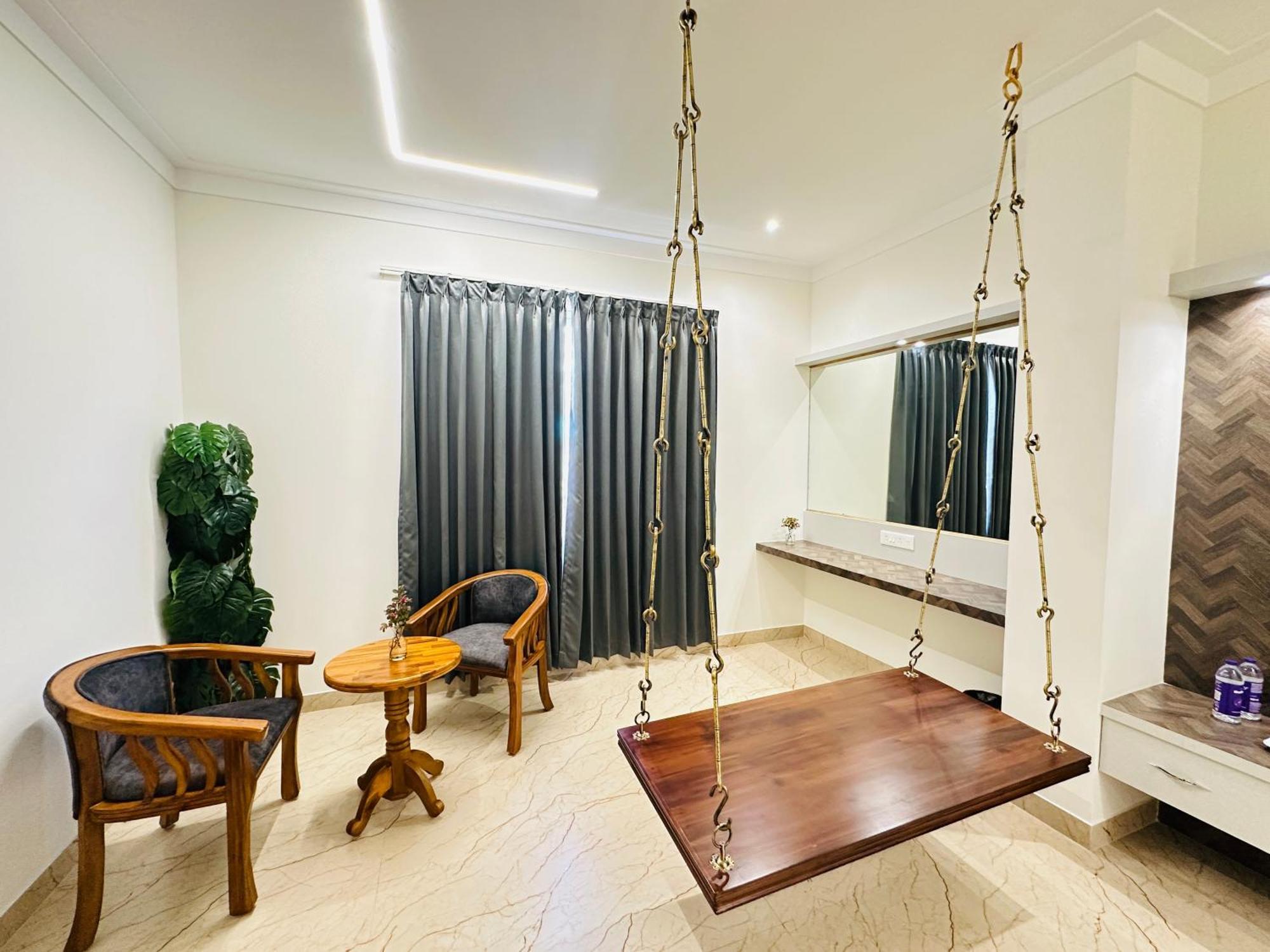 Shambhavi Hotel And Convention Centre Udupi Extérieur photo